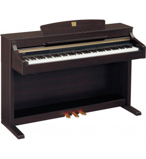 Yamaha CLP 330C Digital Piano