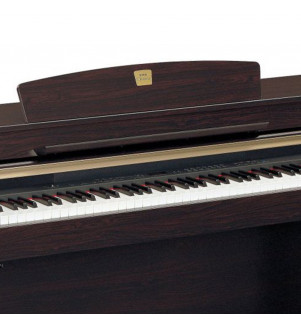 Yamaha CLP-330 Digital Piano - 4