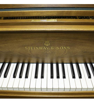 Steinway & Sons Grand Piano O-180 - 1