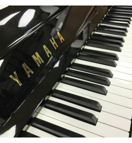Yamaha Upright Piano U1H - 1